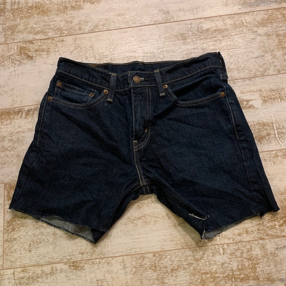 vintage cutoff levi’s shorts